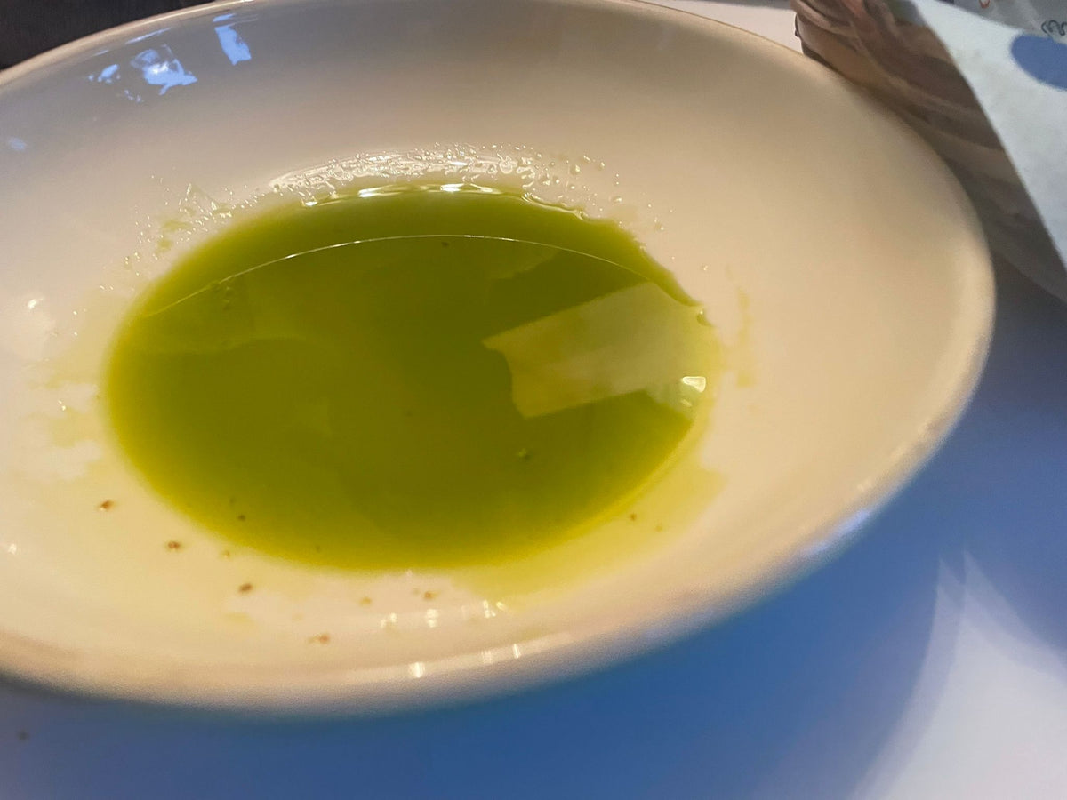 Gårdens grovfiltrerte Extra Virgin Olivenolje – 0,5 liter.